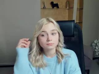 AlodiaBucker's Live Sex Cam Show