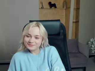 AlodiaBucker's Live Sex Cam Show