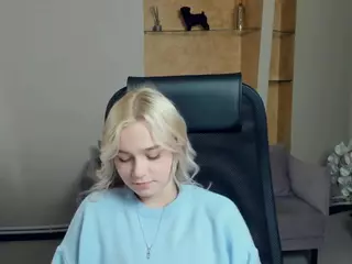 AlodiaBucker's Live Sex Cam Show