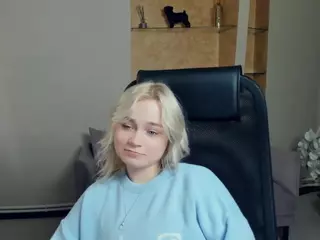 AlodiaBucker's Live Sex Cam Show