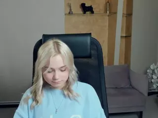 AlodiaBucker's Live Sex Cam Show