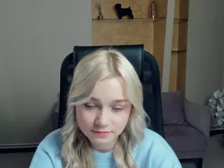 AlodiaBucker's Live Sex Cam Show