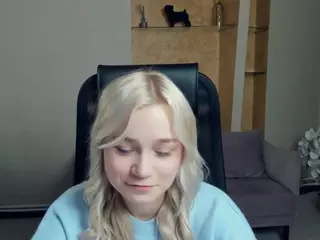 AlodiaBucker's Live Sex Cam Show