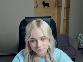 AlodiaBucker's Live Sex Cam Show