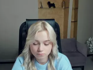 AlodiaBucker's Live Sex Cam Show