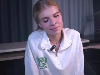 FlairHessey's Live Sex Cam Show