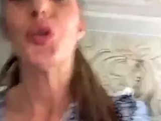 jaklinesexxy's Live Sex Cam Show
