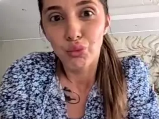 jaklinesexxy's Live Sex Cam Show