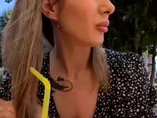 jaklinesexxy's Live Sex Cam Show