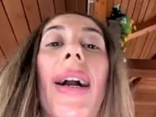 jaklinesexxy's Live Sex Cam Show