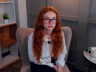 MaeEdman's Live Sex Cam Show