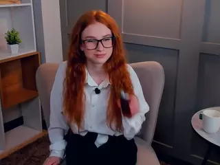 MaeEdman's Live Sex Cam Show