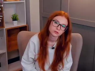 MaeEdman's Live Sex Cam Show