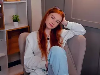 MaeEdman's Live Sex Cam Show