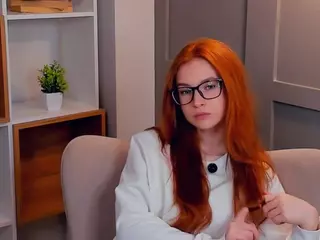 MaeEdman's Live Sex Cam Show