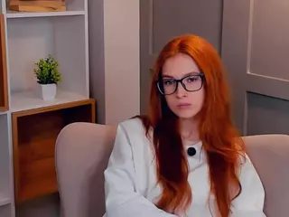 MaeEdman's Live Sex Cam Show