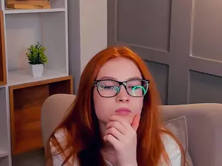 MaeEdman's Live Sex Cam Show