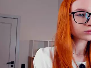 MaeEdman's Live Sex Cam Show