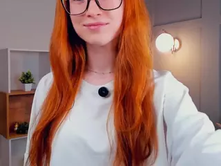 MaeEdman's Live Sex Cam Show