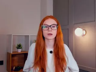 MaeEdman's Live Sex Cam Show