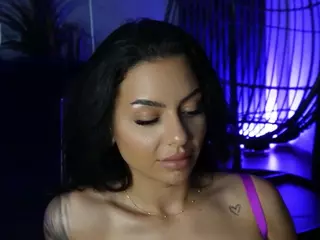SpicyMaple's Live Sex Cam Show