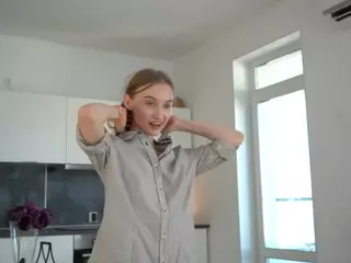 UdelaFulwood's Live Sex Cam Show