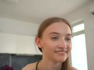 UdelaFulwood's Live Sex Cam Show