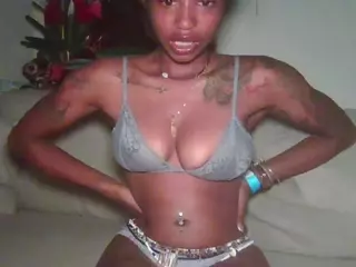 planetvee's Live Sex Cam Show