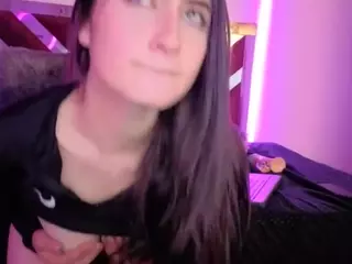 Evelynhorny's Live Sex Cam Show