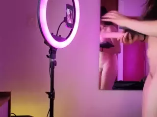 Evelynhorny's Live Sex Cam Show