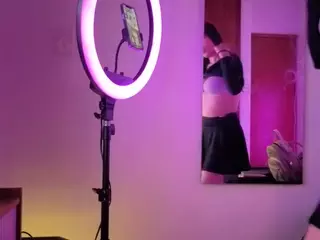 Evelynhorny's Live Sex Cam Show
