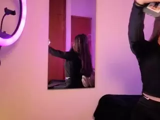 Evelynhorny's Live Sex Cam Show