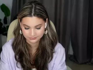 JulianaHearing's Live Sex Cam Show