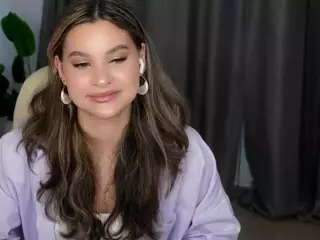 JulianaHearing's Live Sex Cam Show