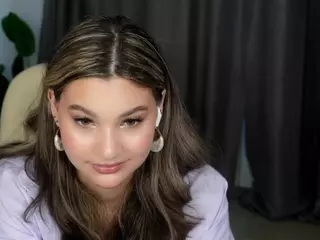 JulianaHearing's Live Sex Cam Show