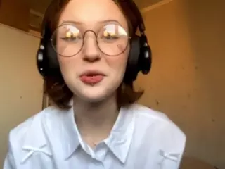 TESLA-Model-Y's Live Sex Cam Show