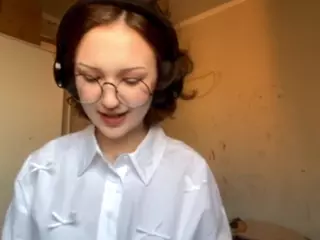 TESLA-Model-Y's Live Sex Cam Show