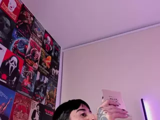 Uveuvede's Live Sex Cam Show