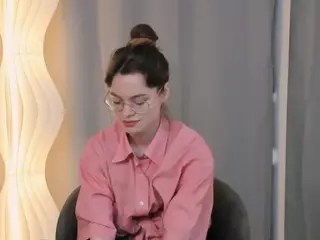 CateGoldsworthy's Live Sex Cam Show