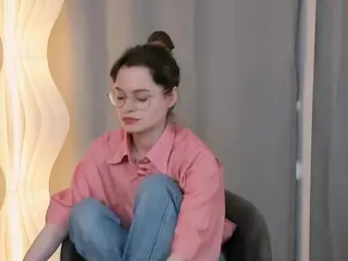 CateGoldsworthy's Live Sex Cam Show