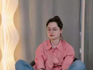 CateGoldsworthy's Live Sex Cam Show