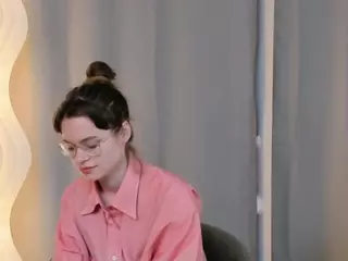 CateGoldsworthy's Live Sex Cam Show