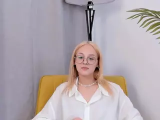 AlthenaEden's Live Sex Cam Show