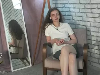 HenriettaBouler's Live Sex Cam Show