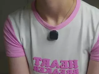 HenriettaBouler's Live Sex Cam Show