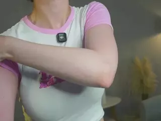 HenriettaBouler's Live Sex Cam Show