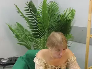 MaudGrayer's Live Sex Cam Show