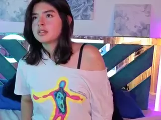 moonsolenne's Live Sex Cam Show