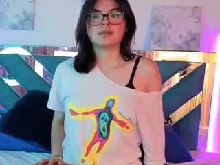 moonsolenne's Live Sex Cam Show