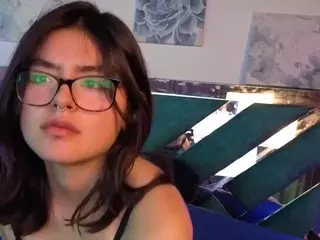 moonsolenne's Live Sex Cam Show